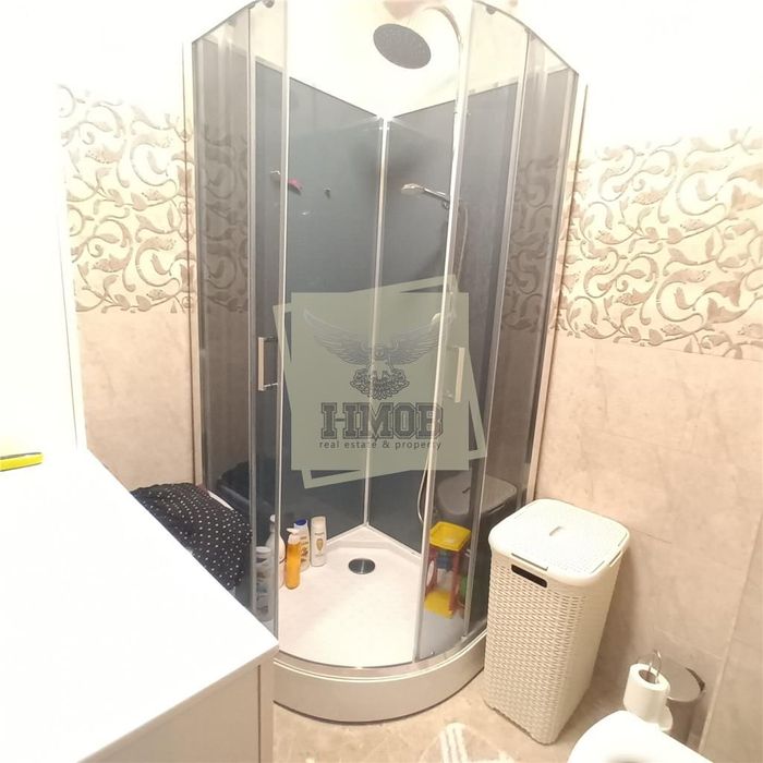 Casa cu 3 camere 3 balcoane si parcare privata in Selimbar