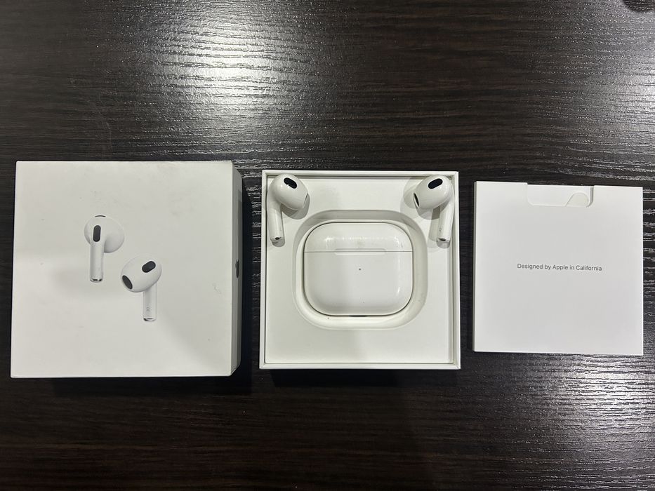 iPhone 13 + AirPods 3