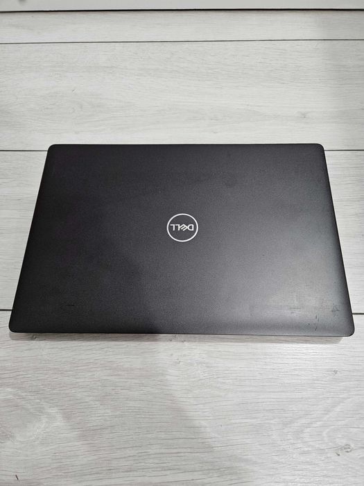Dell Latitude 5300