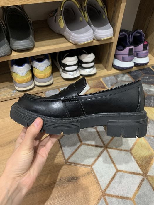 Лоферы - 39 размер - черные