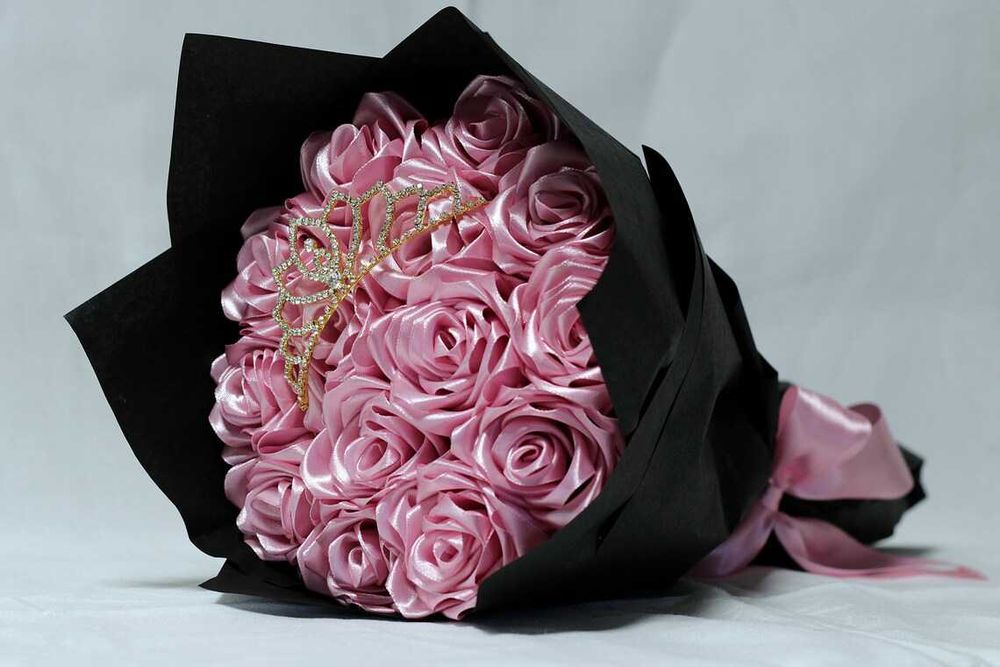 Букет от вечни сатенени рози за всеки повод/празник