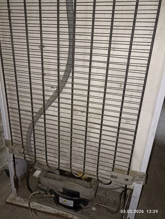 Холодильник двух камерный ВЕКО