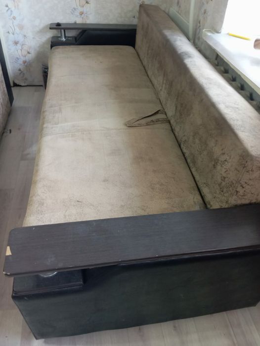 Отдам мягкий уголок на дачю