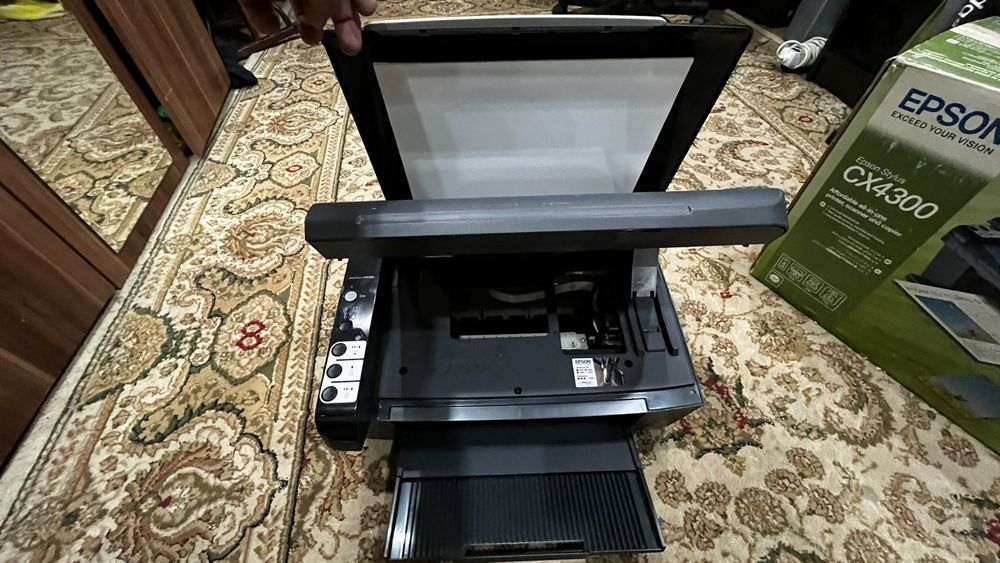 Продам принтер EPSON