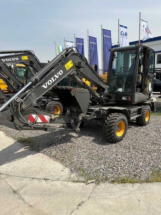 Колесный экскаватор VOLVO EW60C в отличном состоянии