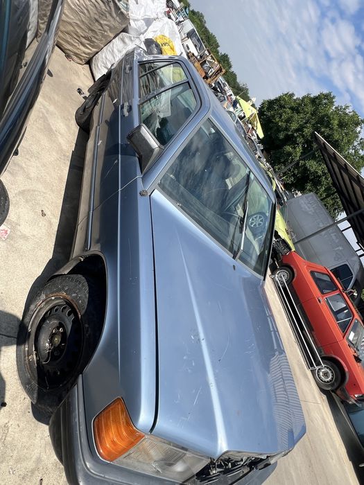 Mercedes Benz 190 НА ЧАСТИ