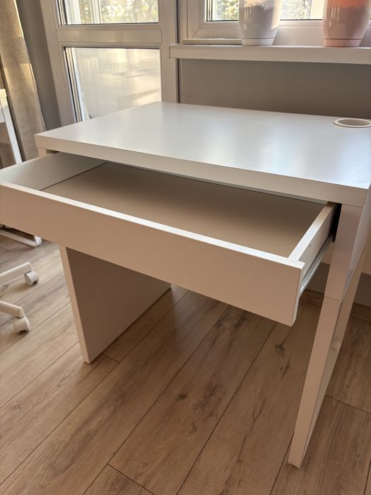 Бюро  IKEA Micke