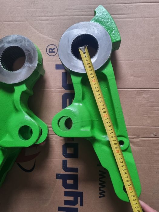 Brat monobloc tractor John Deere stanga sau dreapta 6000/7405