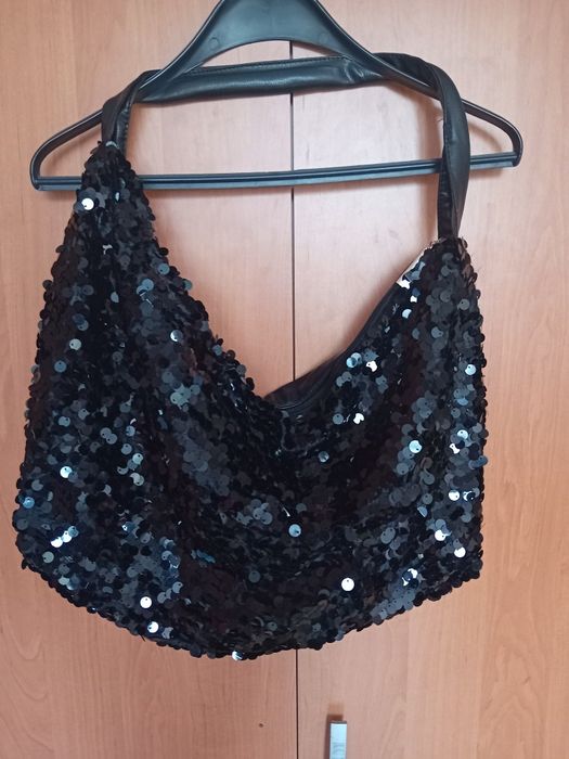 Стилни чанти, Avon