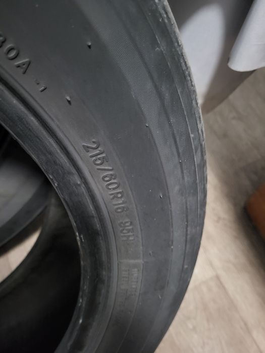 Продам шины 3 штуки