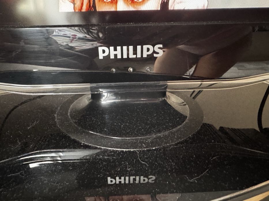 Продам телевизор Philips