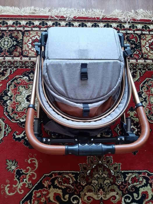 Продаётся детская коляска