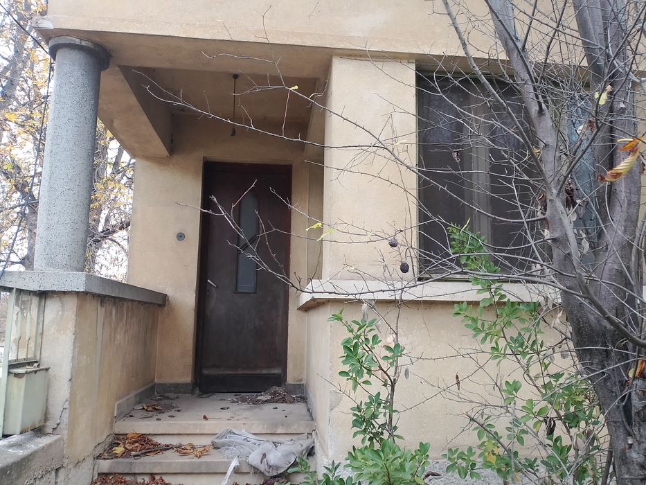 Продава Къща в с.Баница.обл.Враца