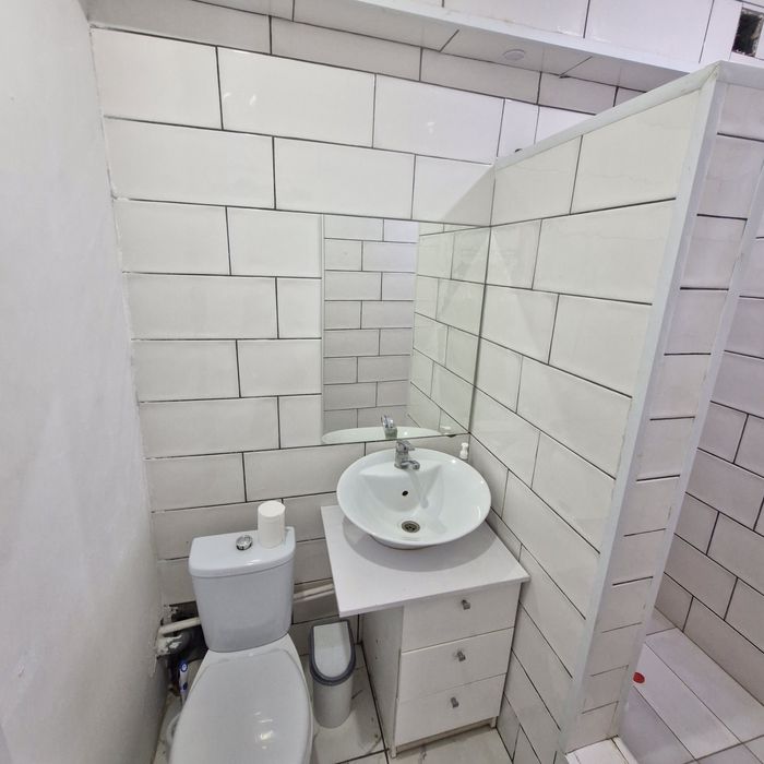 По часам в башнях близнеца, уютно чисто