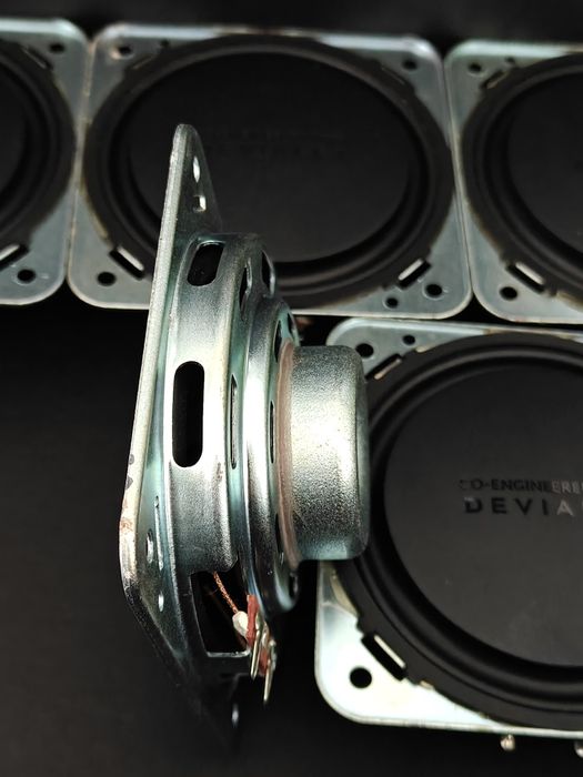 Boxe Profesionale Devialet