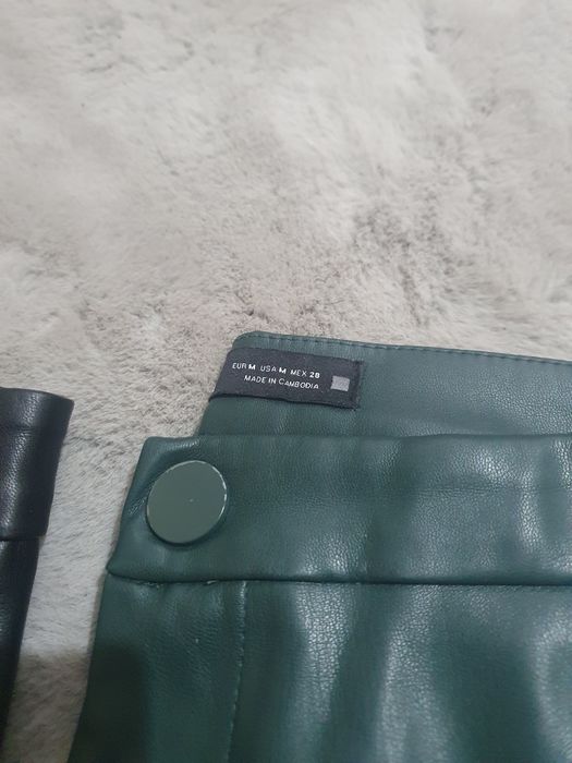 Costum de piele ecologica Zara