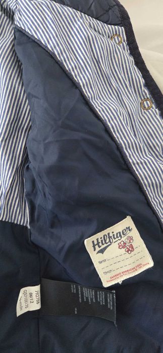 Geaca pentru fete Tommy Hilfiger,originala,marimea 2 ani,stare foarte buna