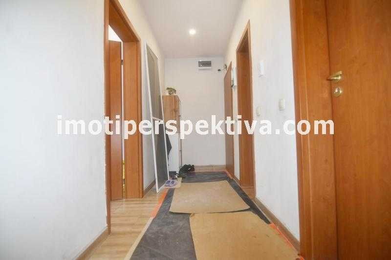Продава се Тристаен апартамент в Пловдив, Кючук Париж - 98 кв.м за 1888 €/кв.м - Снимка #7