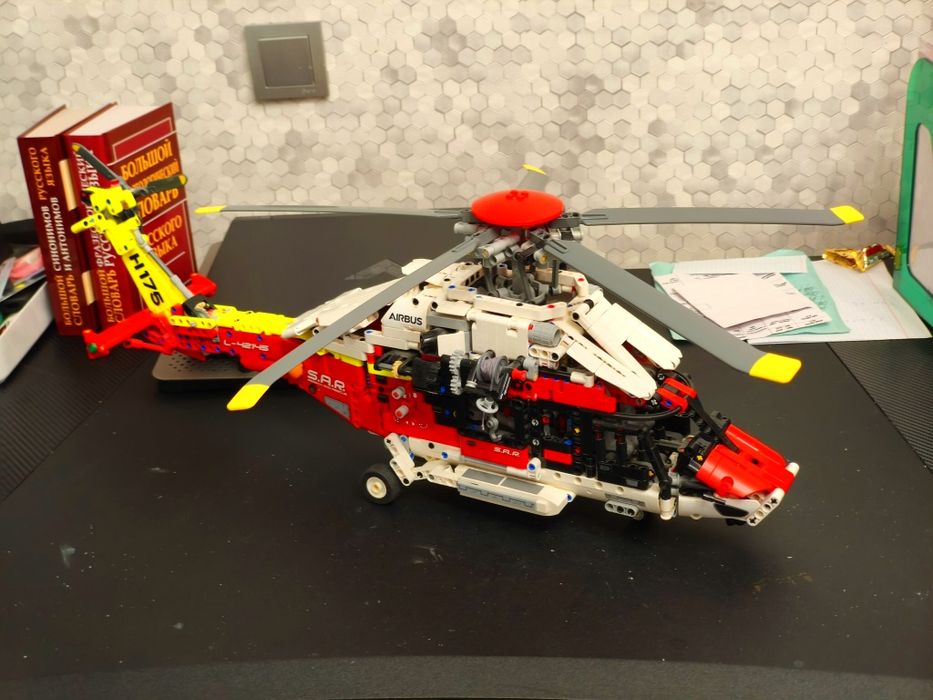 Очень много лего