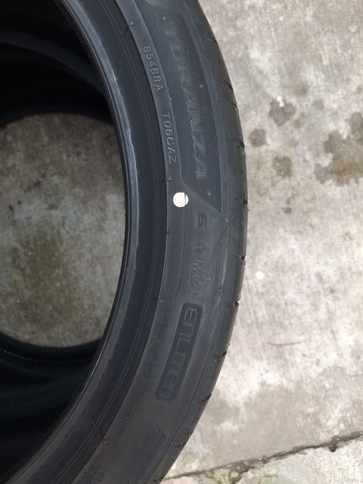 275 35 20 Bridgestone DOT 2026 vara NOI