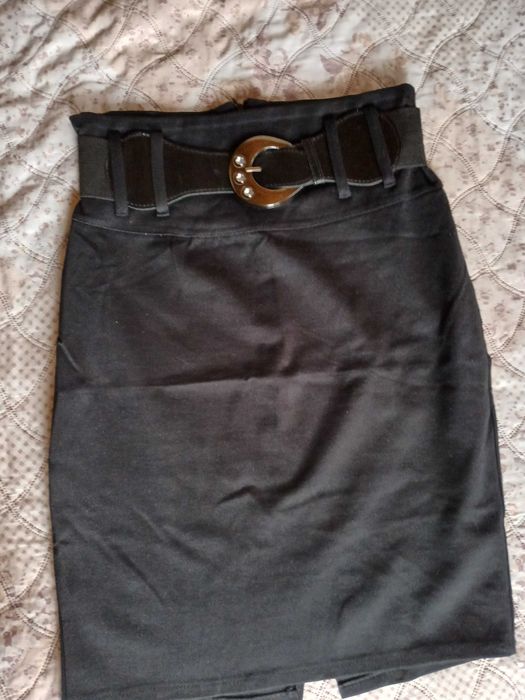 Черна класическа пола