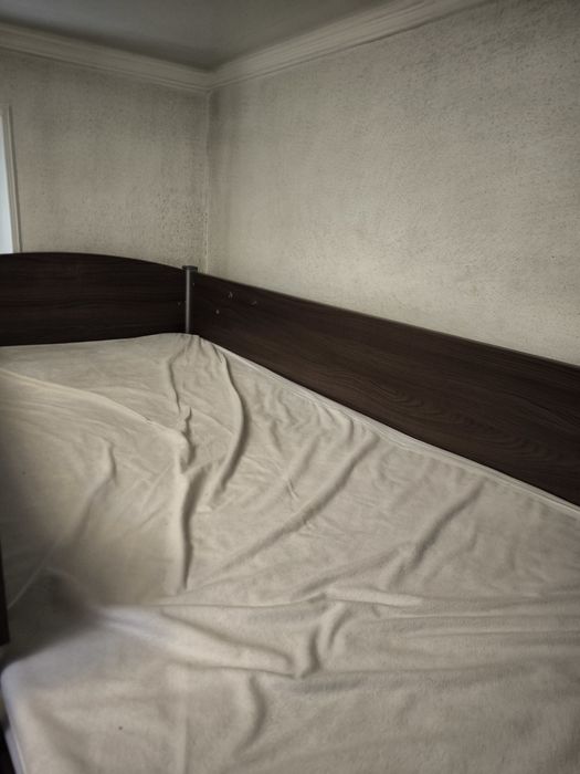 Двухъярусная кровать