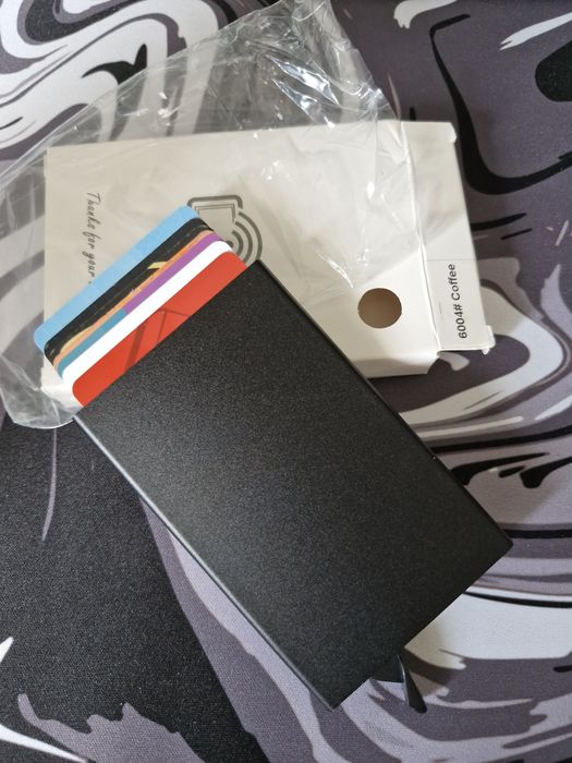 Кардхолдър черен