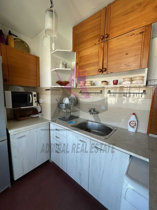 Дава се под наем Четиристаен апартамент в Варна, Цветен квартал - 75 кв.м за 375 € - Снимка #1