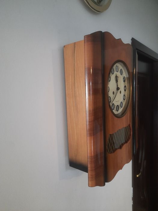 Ceas de perete Yantar, aproape nou.