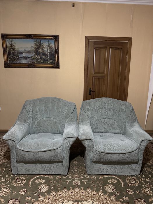 Продам два кресло