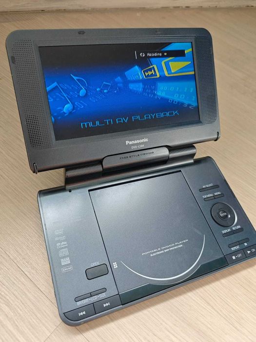 DVD-плеер Panasonic LS84