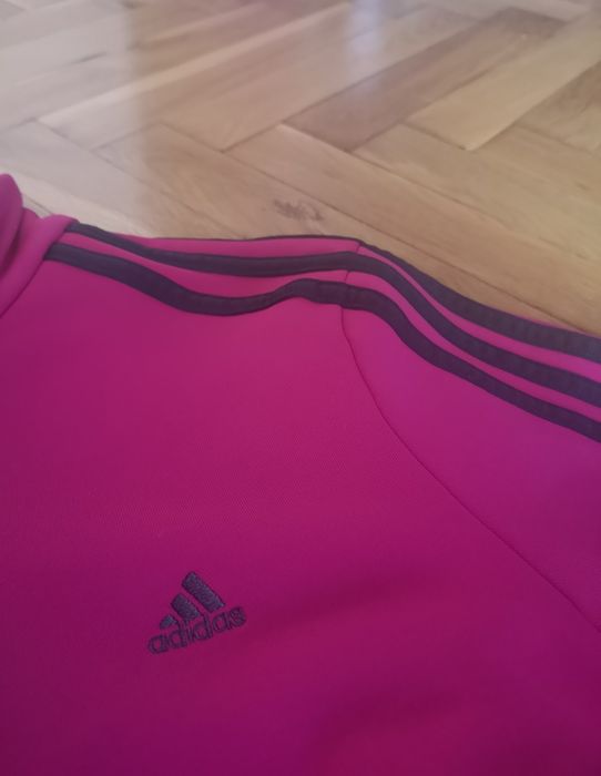 Оригинални дамски горнища Адидас размер L