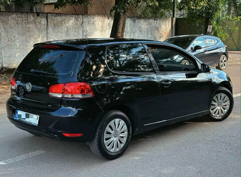 VOLKSWAGEN Golf 2011 — imagine 3