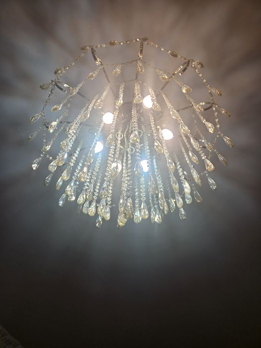 Продаю Люстра бу