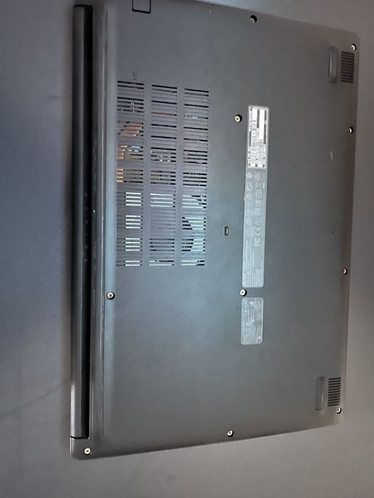 Ноутбук идеально