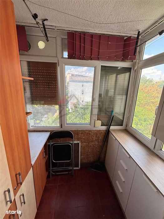 Inchiriere  Apartament cu 2 camere decomandat Mircea cel Batran
