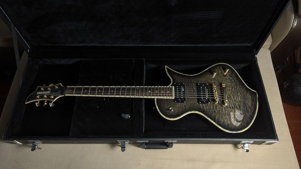 Электрогитара Fernandes и комбоуселитель marshall