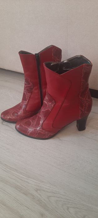 Vând botine primăvară-toamnă