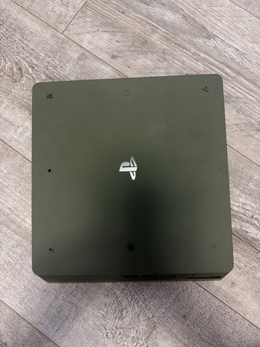 Playstation 4 Slim