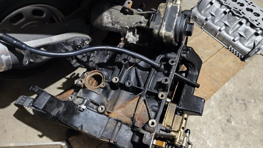 1.9TDI 105кс BLS Двигател VW Skoda..