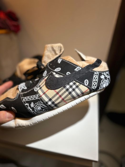Papuci de casa nike x travis scott SB dunk
