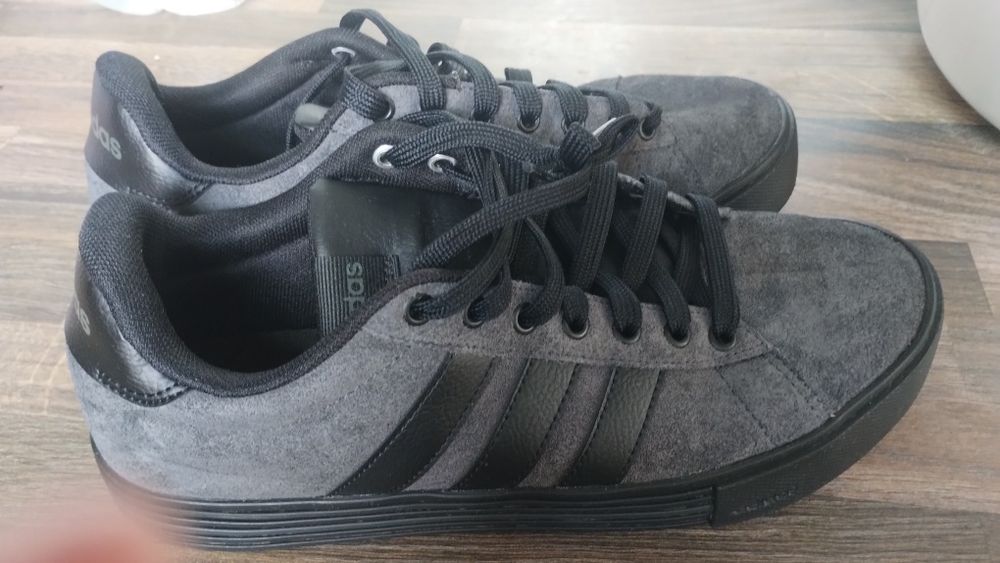 Маратонки Adidas