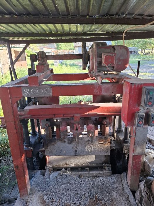 Станок сплитерных блоков, кирпичей Б/у