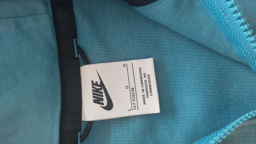 Hanorac Nike Tech Fleece