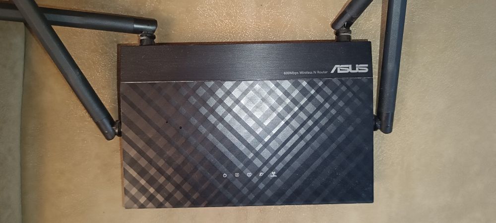 Продам роутер asus