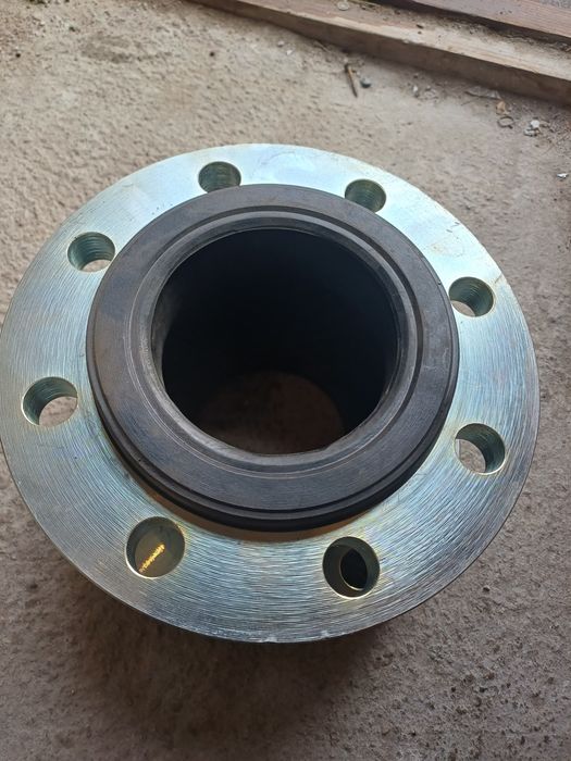 Компенсирующая муфта с флянцами.