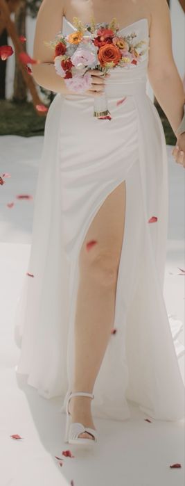 Rochie mireasa cu trena detasabila