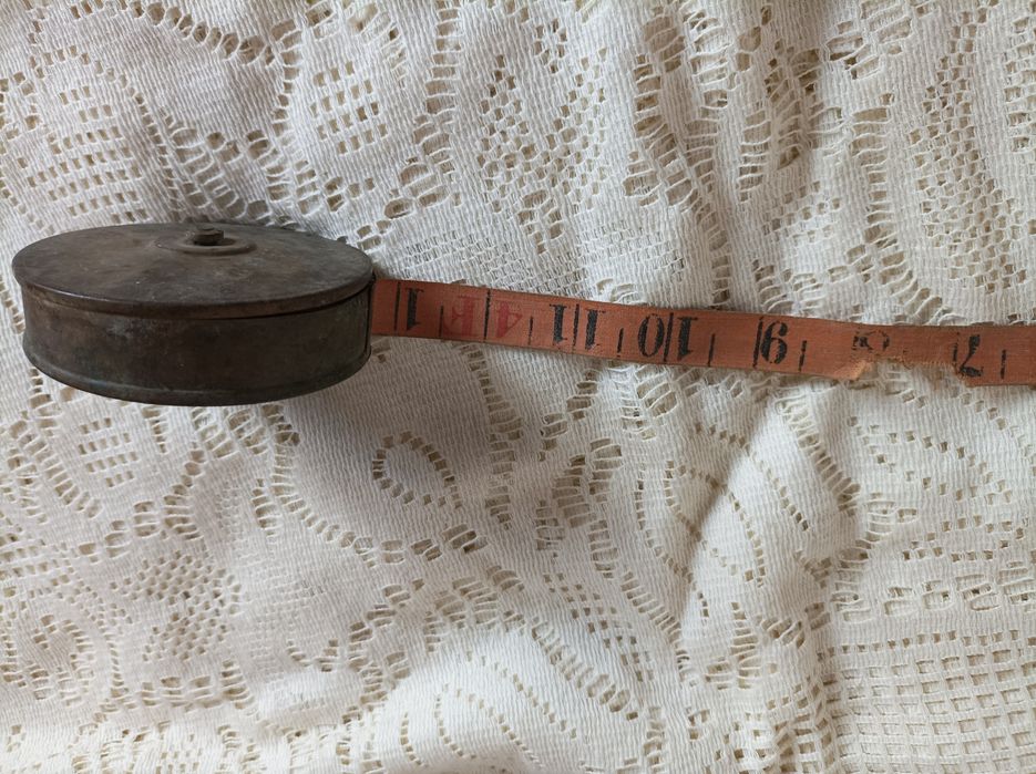 Антикварни. Попивателна преса и рулетка