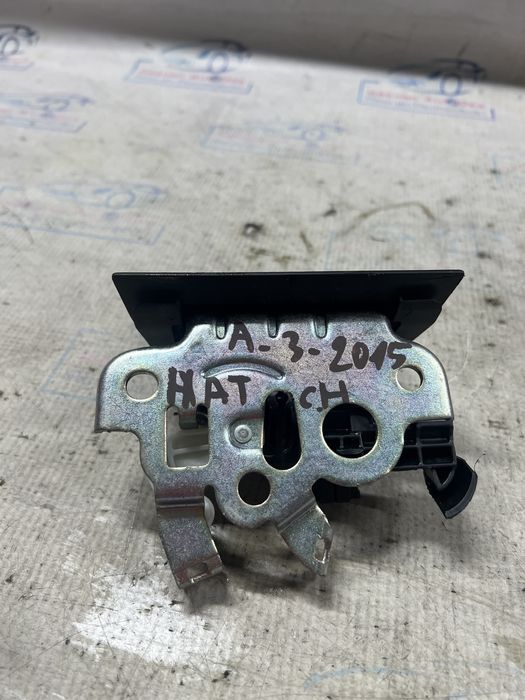 broasca hayon audi a3 8v hatchback 2015