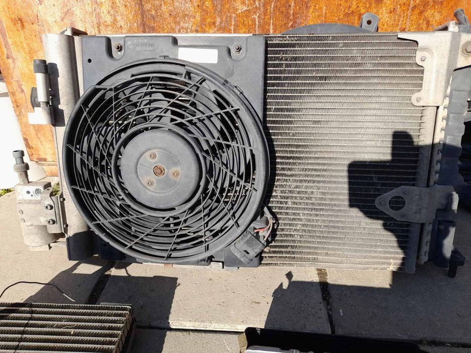 Части от автомобил Форд